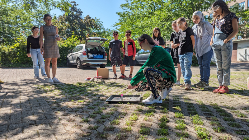 Schülerseminar "Experimente: Luft, Antrieb und Raketen" (2)
